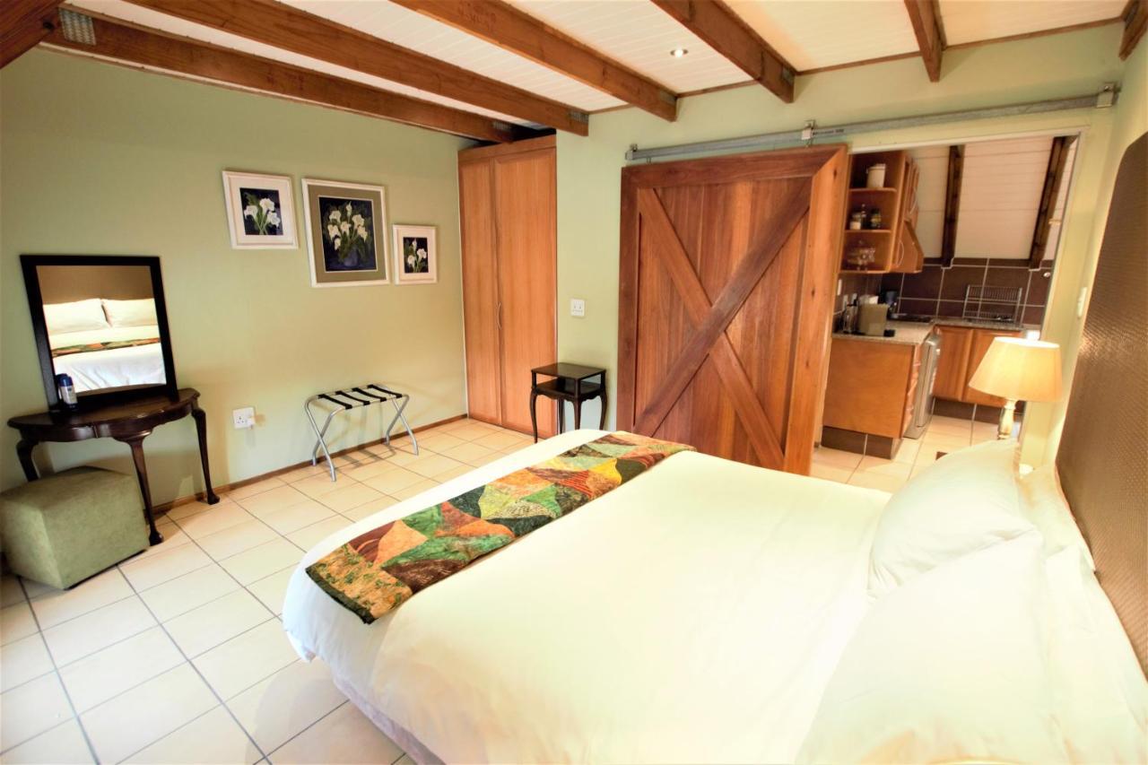 Emzini Apartments Midrand Eksteriør billede